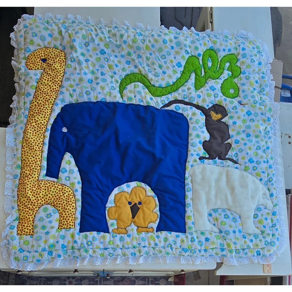 VTG Jungle Animal Quilted baby blanket decor Eyelet Lace Nursery Zoo handmade